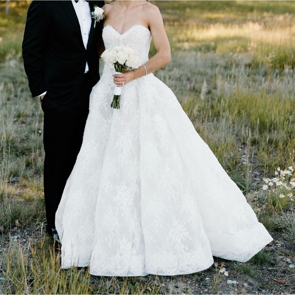 Monique Lhuillier Alexandra wedding dress - Picture 3 of 3